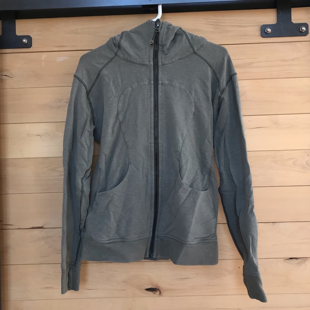 Lululemon zip up hoodie - Army Green - perfect!